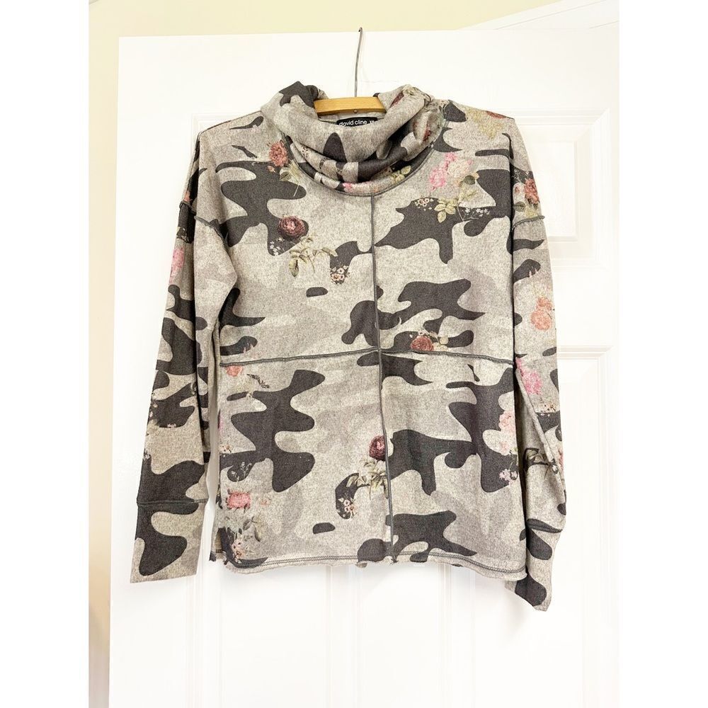 David cline hacci cowl camouflage rose
